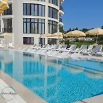 Appartamento Azure Infinity - Sea View, Pools & - Over The Sea And Under The Sky