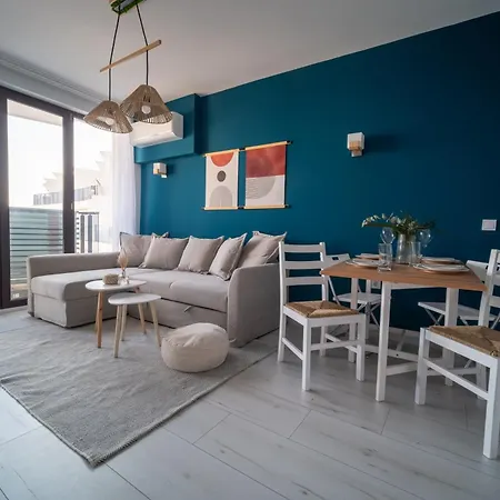 Azure Infinity - Sea View, Pools & - Over The Sea And Under The Sky Varna