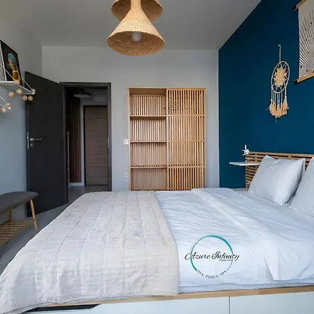 Azure Infinity - Sea View, Pools & - Over The Sea And Under The Sky Appartement *